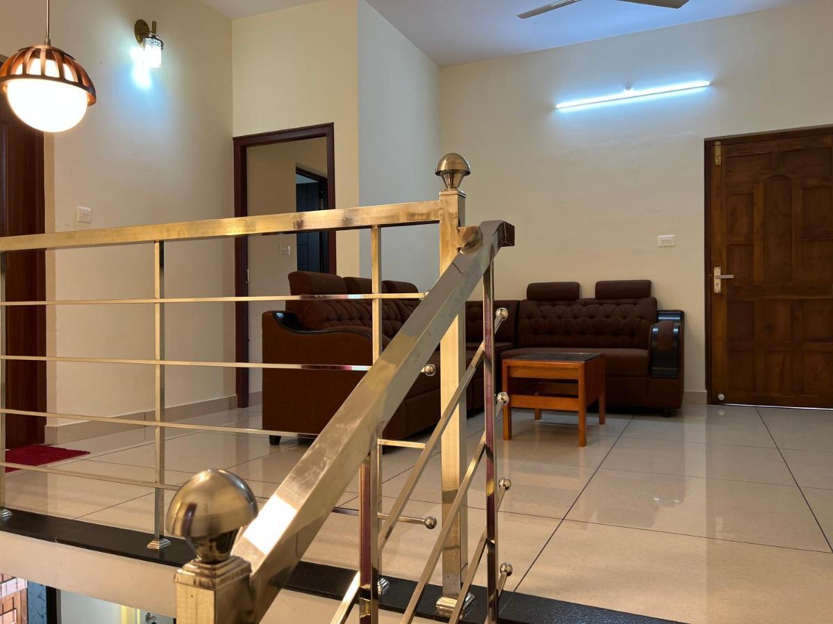 Villa Pullad Aranmula Exterior foto